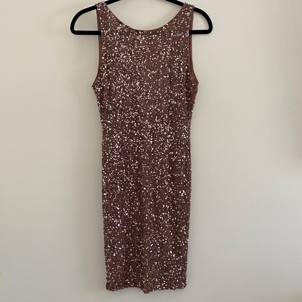 Alice + Olivia Kimber Nude Dusty Rose Gold Beaded Mini Sheath Cocktail Dress  0